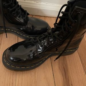 Leather high top Dr Martins